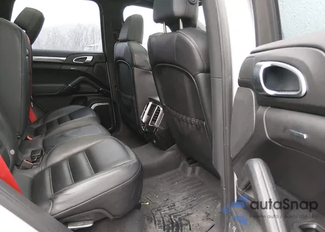 2012 Porsche Cayenne z USA, uszkodzony, nr VIN WP1AA2A20CLA11434